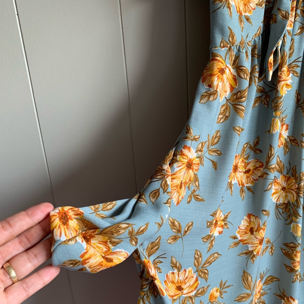 XHILARATION FLORAL V-Neck DRESS - Picture 8 of 11